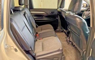 Parquets TOYOTA HIGHLANDER 2016 White