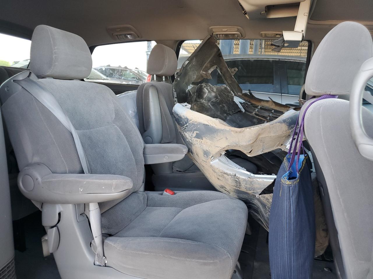 2004 Toyota Sienna Xle VIN: 5TDZA22C24S116360 Lot: 63624155