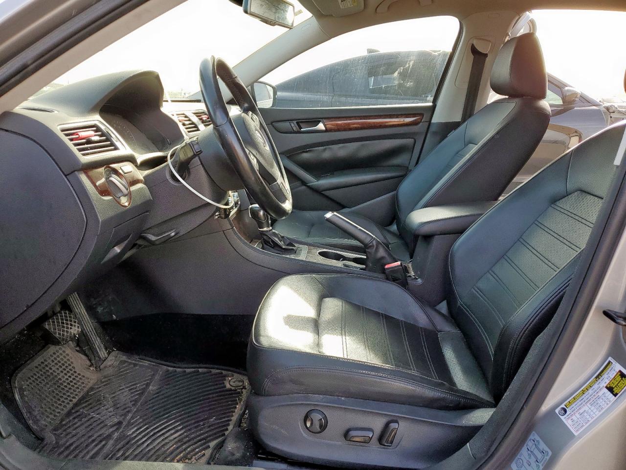 2013 Volkswagen Passat Sel VIN: 1VWCH7A34DC103446 Lot: 64758335