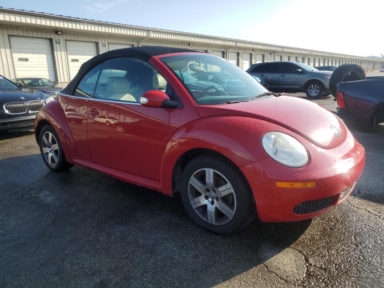 2006 Volkswagen New Beetle Convertible Option Package 1 VIN: 3VWRG31Y26M329875 Lot: 65158515