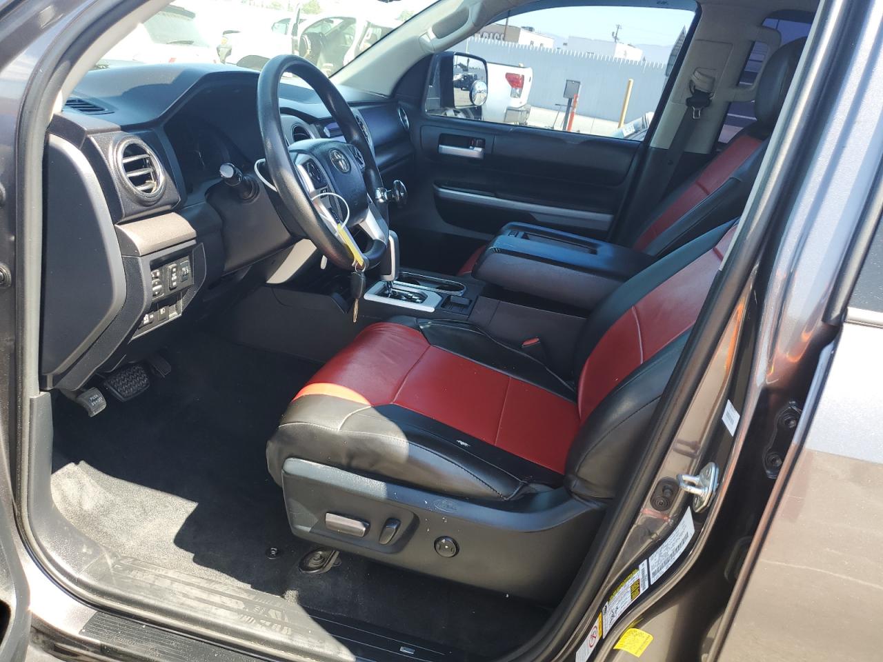 2018 Toyota Tundra Double Cab Sr VIN: 5TFRY5F11JX233780 Lot: 63058465