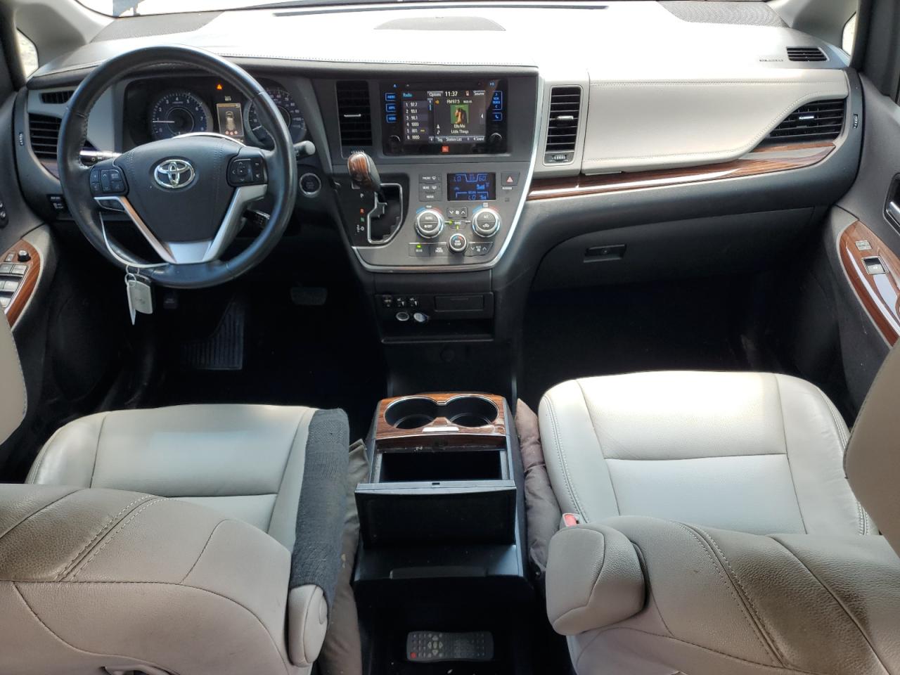 2015 Toyota Sienna Xle VIN: 5TDYK3DC1FS684761 Lot: 64335615