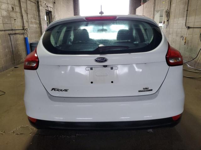 Hatchbacks FORD FOCUS 2015 White
