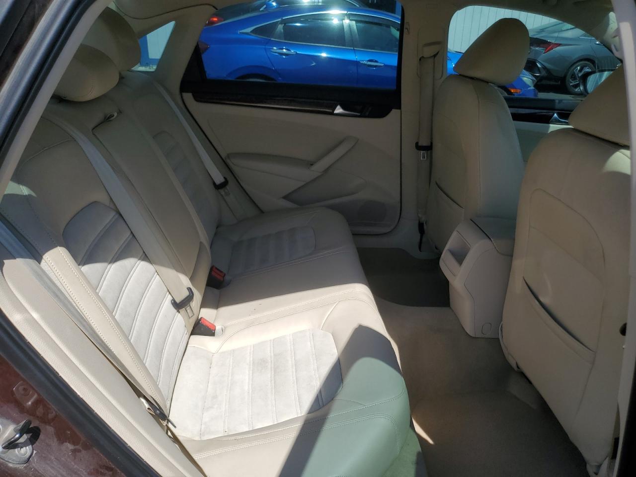2012 Volkswagen Passat Sel VIN: 1VWCN7A32CC069398 Lot: 64592745