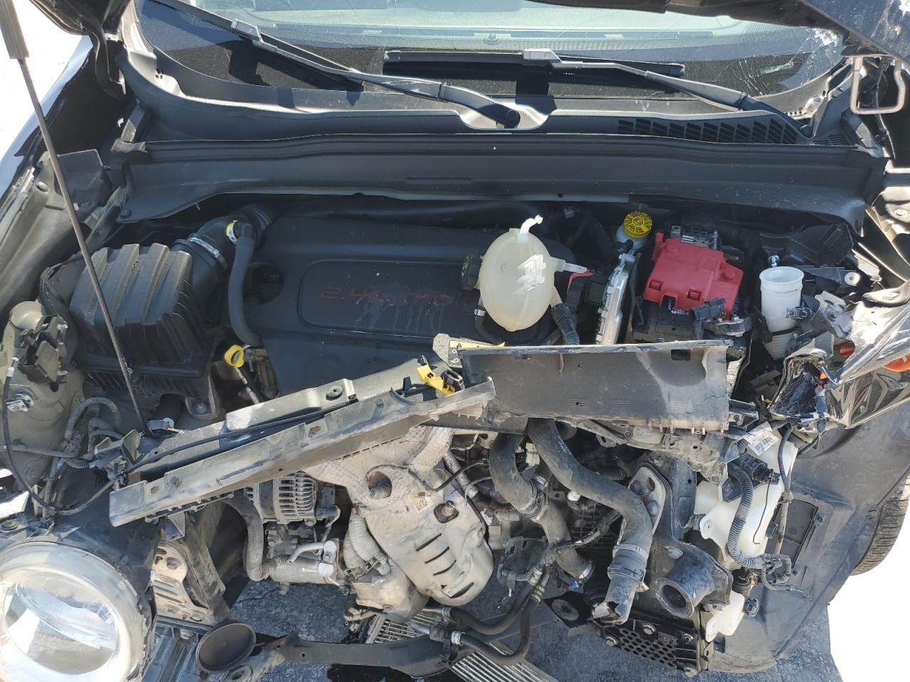 2020 Jeep Renegade Sport VIN: ZACNJAAB7LPL70706 Lot: 64221835