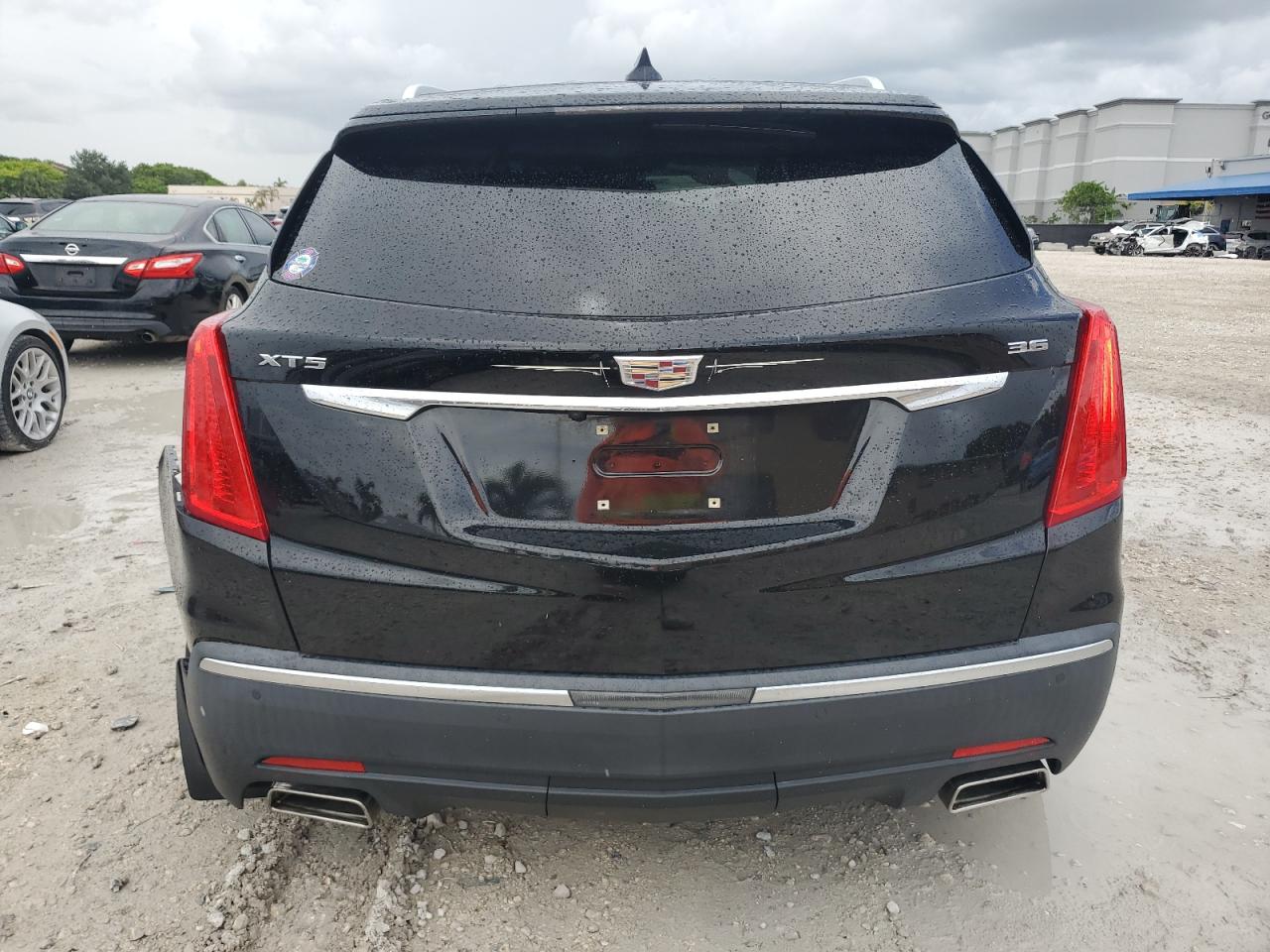 2018 Cadillac Xt5 Premium Luxury VIN: 1GYKNERS1JZ123647 Lot: 63122725