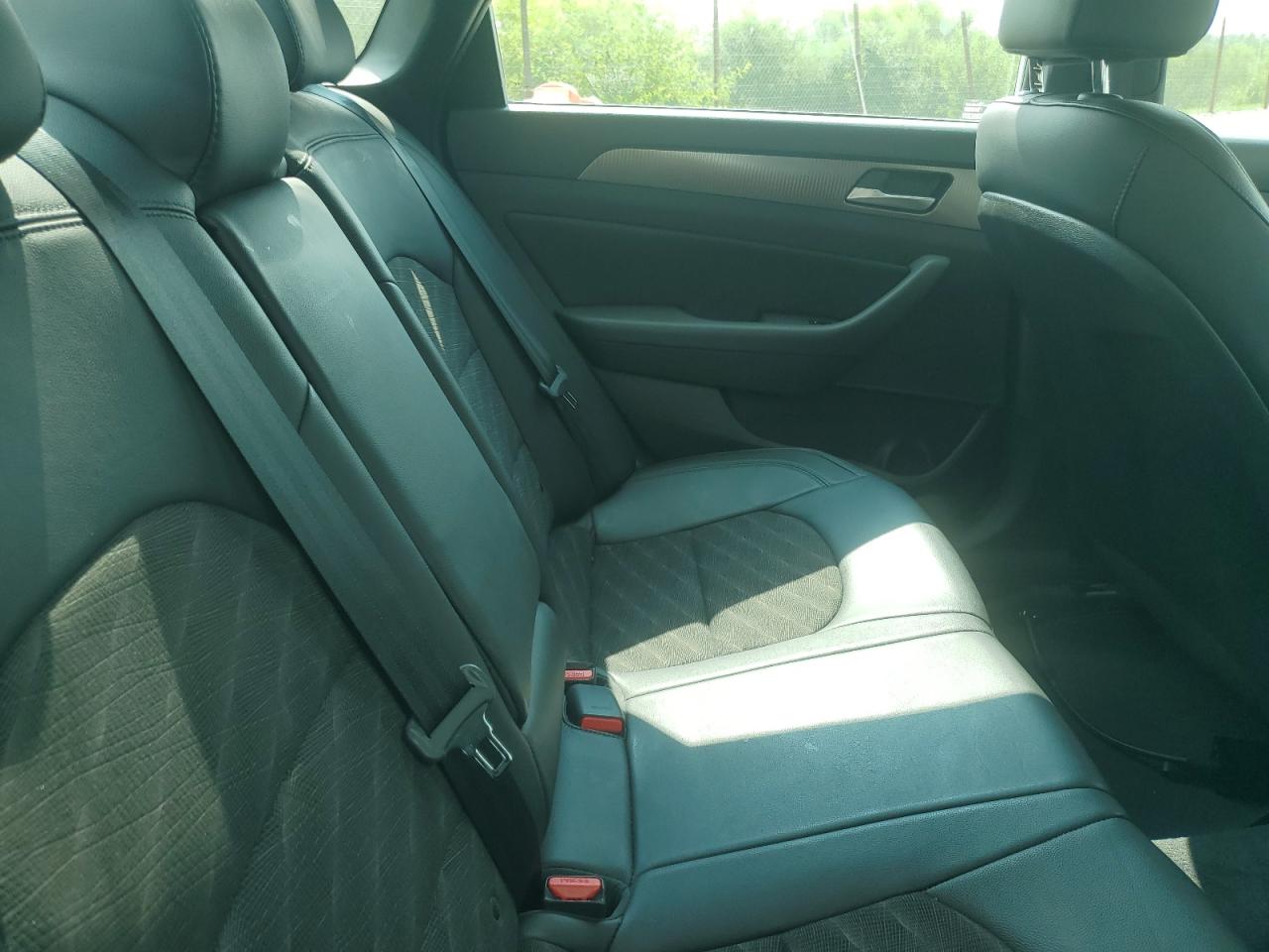 2018 Hyundai Sonata Sport VIN: 5NPE34AF7JH627693 Lot: 64880885