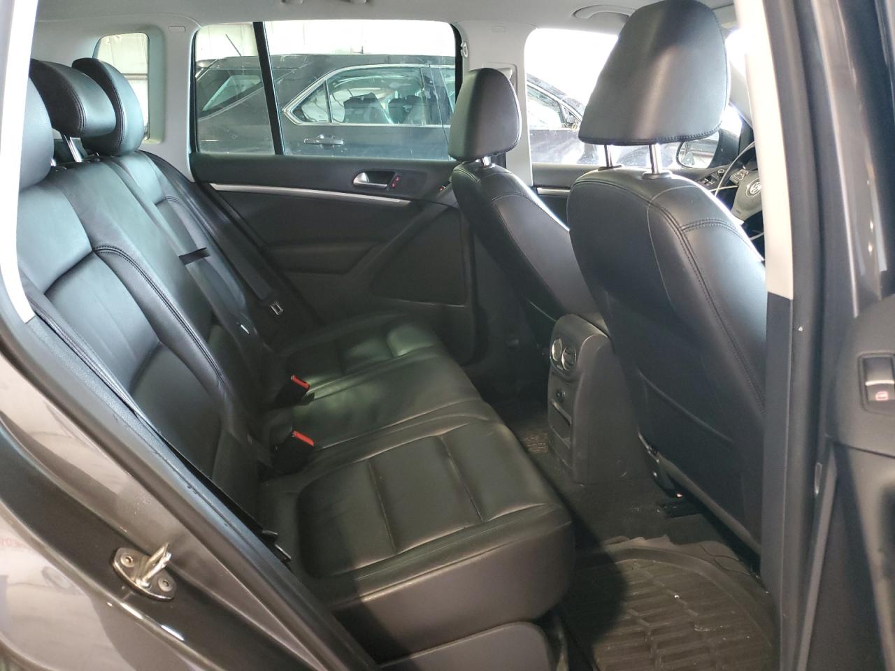 2013 Volkswagen Tiguan S VIN: WVGBV3AX7DW604716 Lot: 64045455
