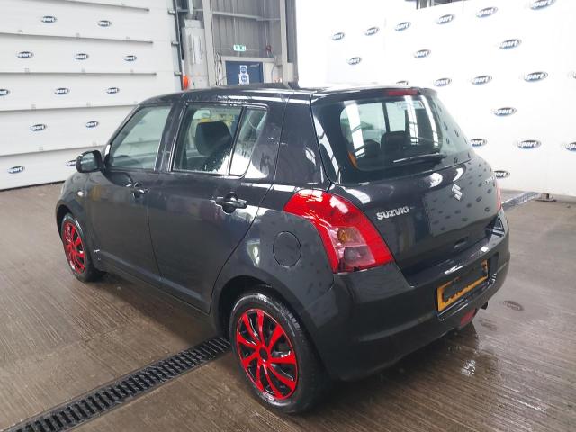 2010 SUZUKI SWIFT GL 5