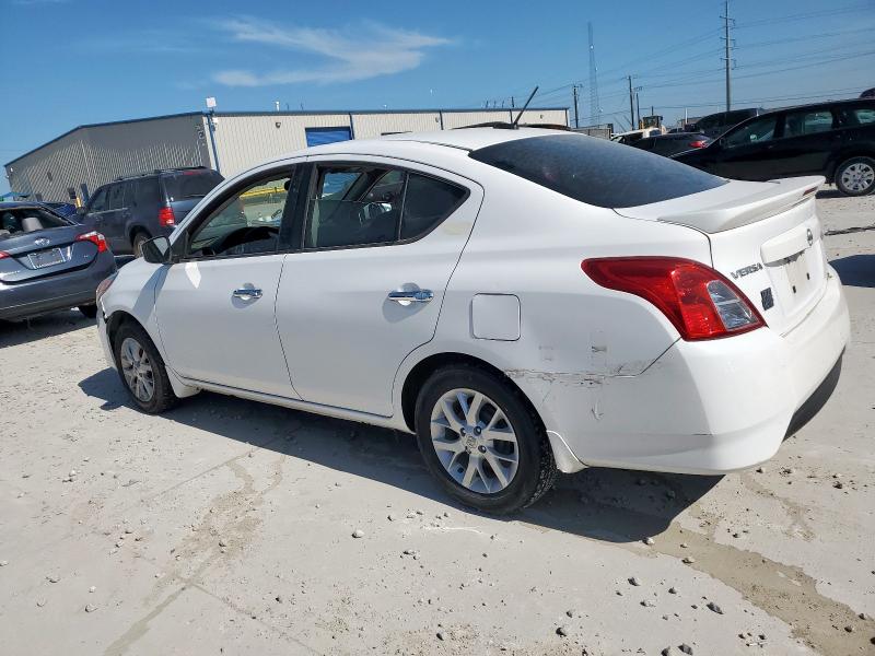  NISSAN VERSA 2017 White