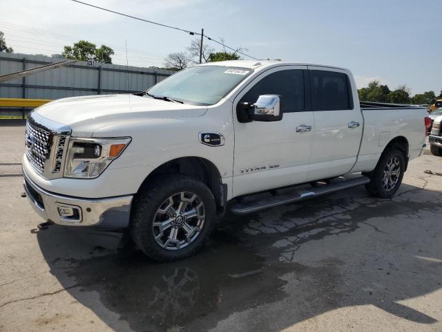  NISSAN TITAN 2017 Biały