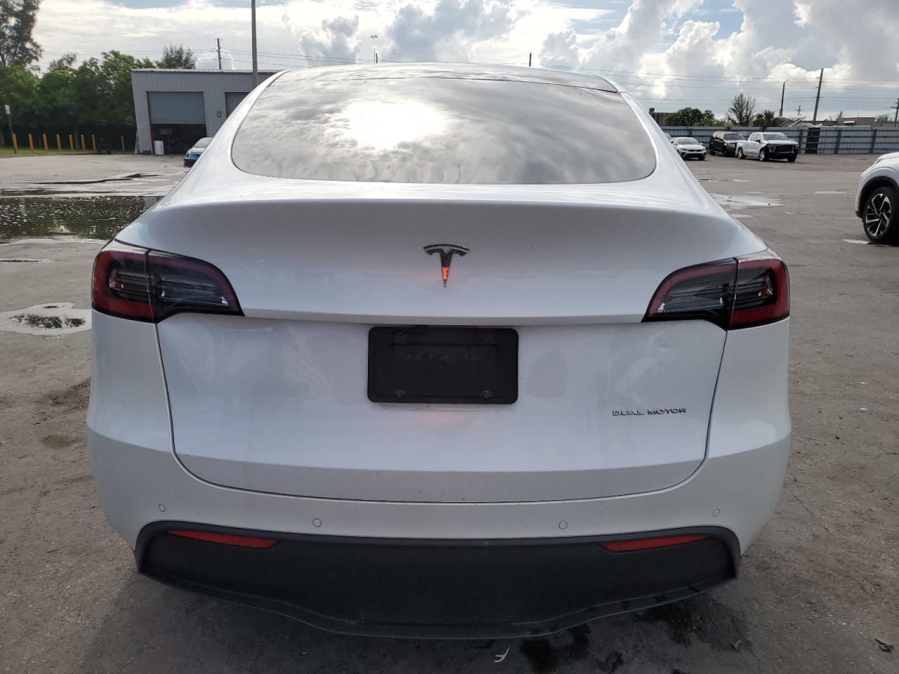 2021 Tesla Model Y VIN: 5YJYGDEE6MF077599 Lot: 64690045