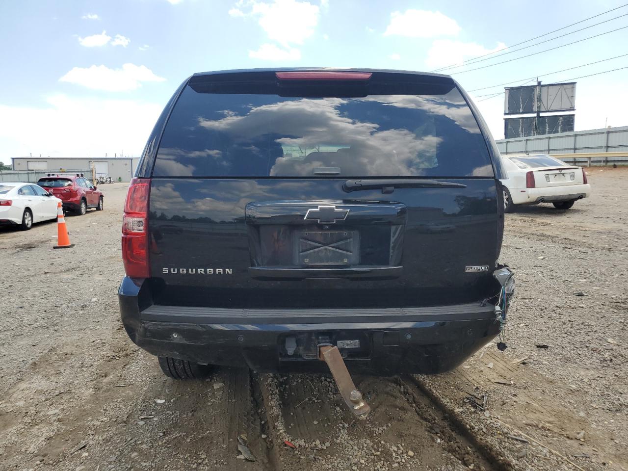 2008 Chevrolet Suburban K1500 Ls VIN: 1GNFK163X8J235790 Lot: 63465675