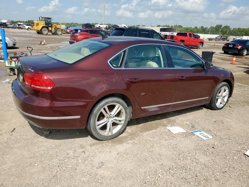 Sedans VOLKSWAGEN PASSAT 2013 Burgundy