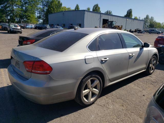  VOLKSWAGEN PASSAT 2013 Серый