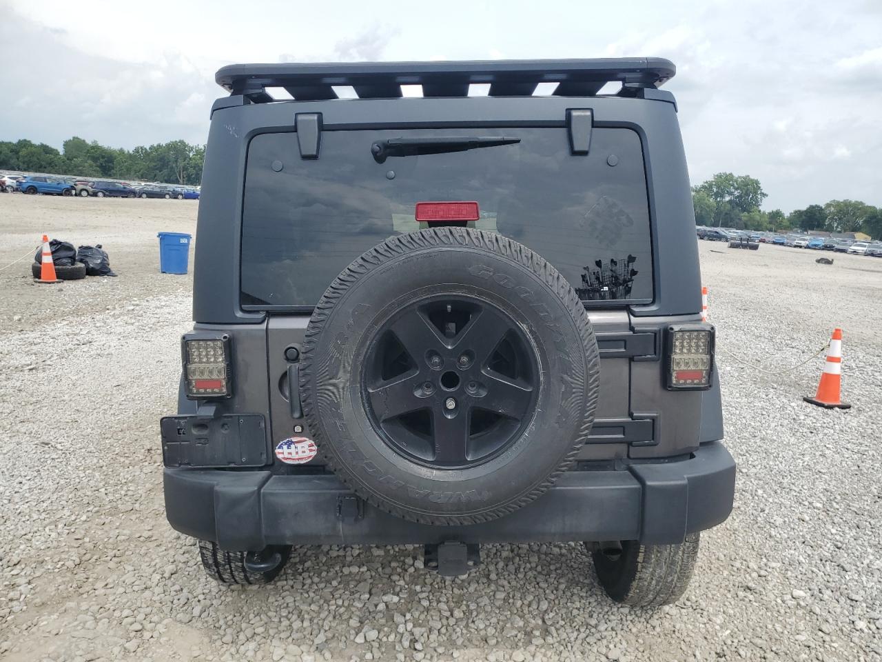 2014 Jeep Wrangler Unlimited Sport VIN: 1C4BJWDG4EL298560 Lot: 64230135