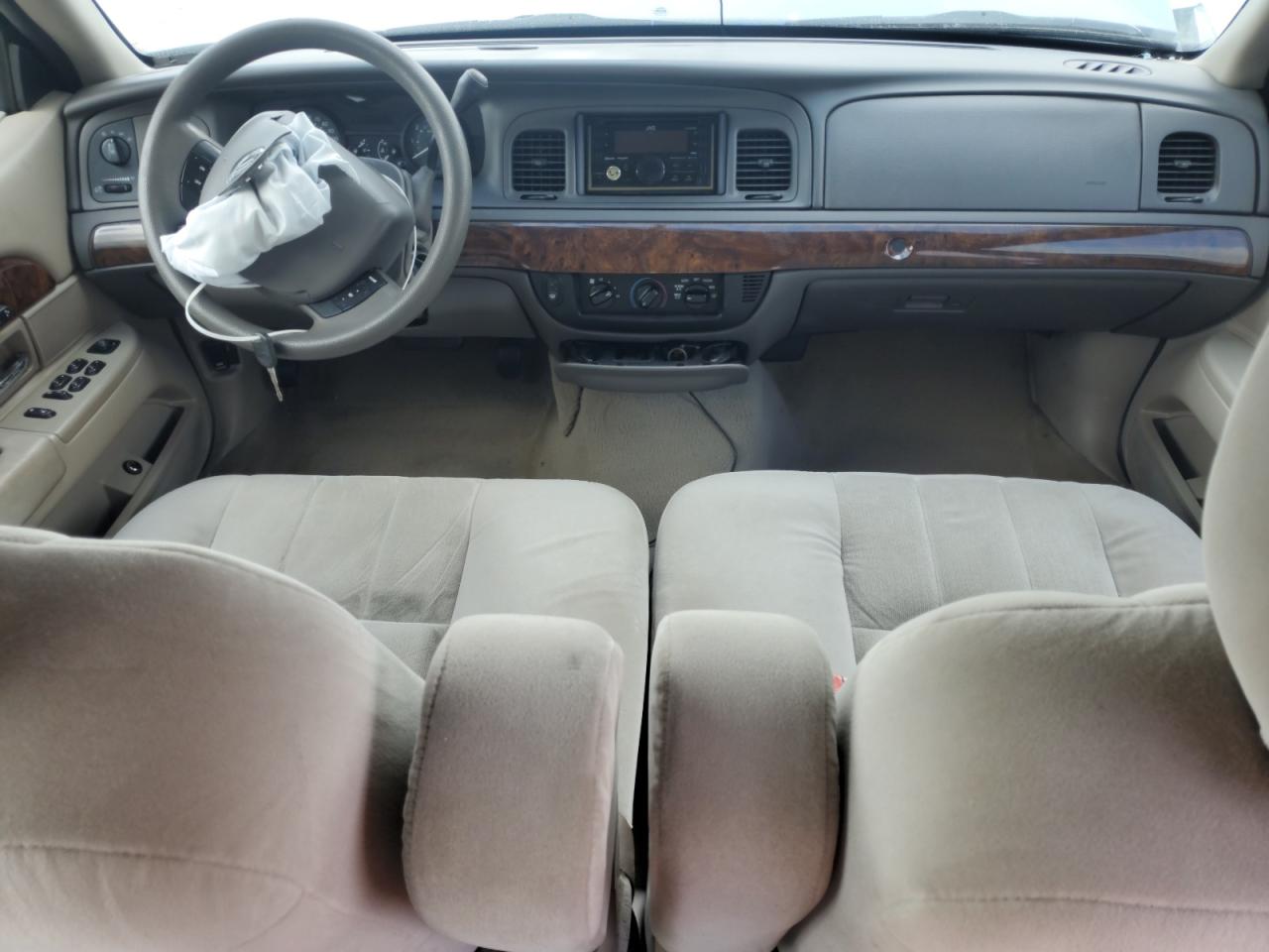 2008 Mercury Grand Marquis Gs VIN: 2MEFM74V38X663121 Lot: 64052935