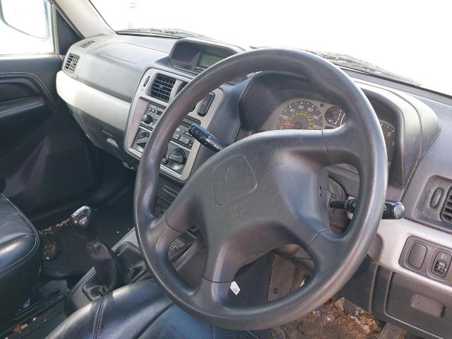 2004 MITSUBISHI SHOGUN PIN
