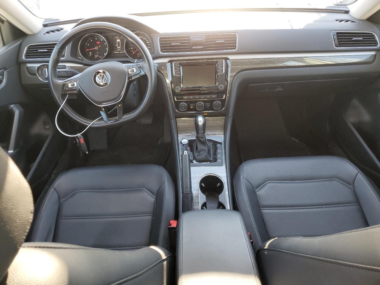 2018 Volkswagen Passat Se VIN: 1VWBA7A38JC017746 Lot: 64788055