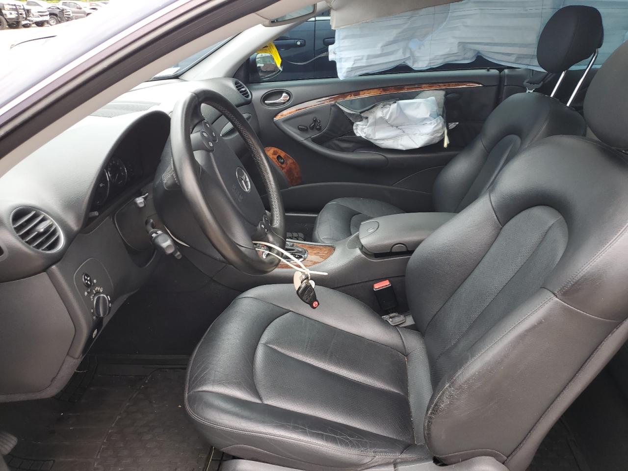 2004 Mercedes-Benz Clk 500 VIN: WDBTJ75J44F095359 Lot: 63220175