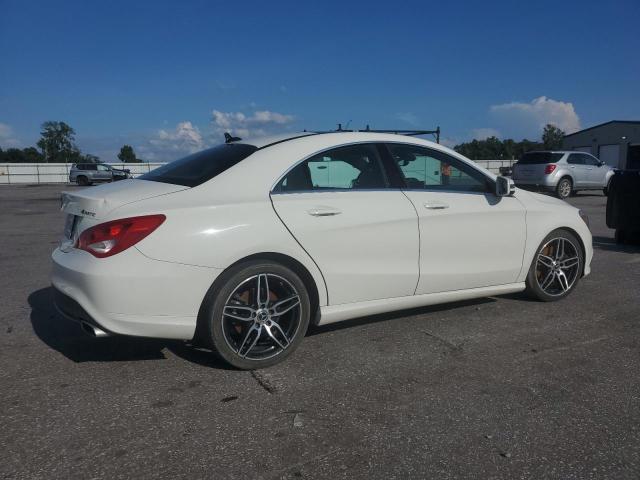 Sedans MERCEDES-BENZ CLA-CLASS 2016 Biały