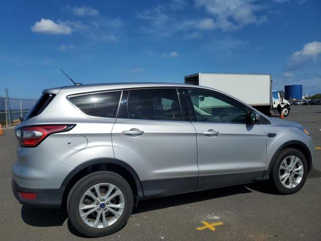  FORD ESCAPE 2017 Srebrny