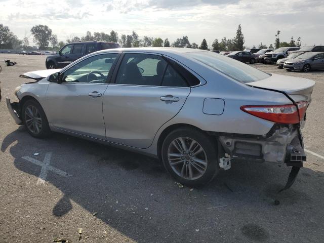  TOYOTA CAMRY 2016 Srebrny