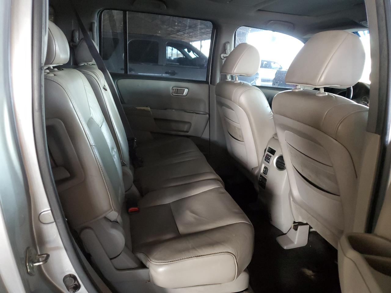 2011 Honda Pilot Exl VIN: 5FNYF3H68BB008833 Lot: 65535075