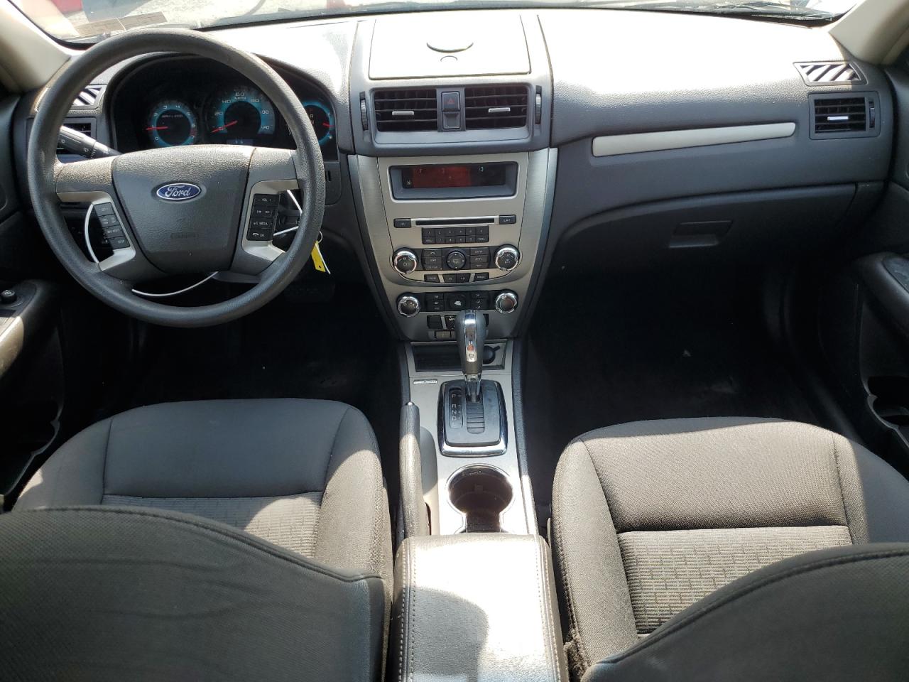 3FAHP0HA8AR244482 2010 Ford Fusion Se