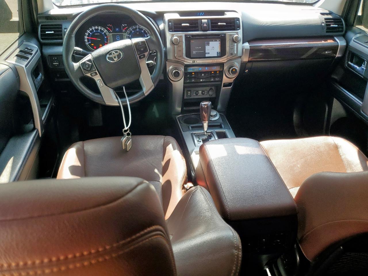 2018 Toyota 4Runner Sr5/Sr5 Premium VIN: JTEBU5JR8J5555365 Lot: 63336835