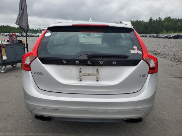  VOLVO V60 2015 Silver