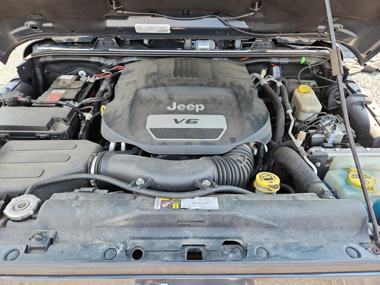 2016 Jeep Wrangler Unlimited Sahara VIN: 1C4BJWEG2GL288756 Lot: 62282015