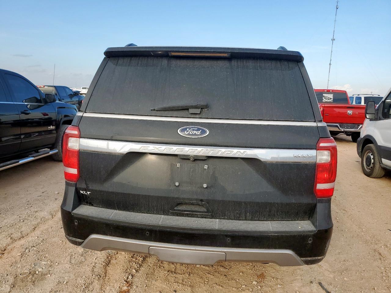 2018 Ford Expedition Max Xlt VIN: 1FMJK1HT1JEA06151 Lot: 64232255