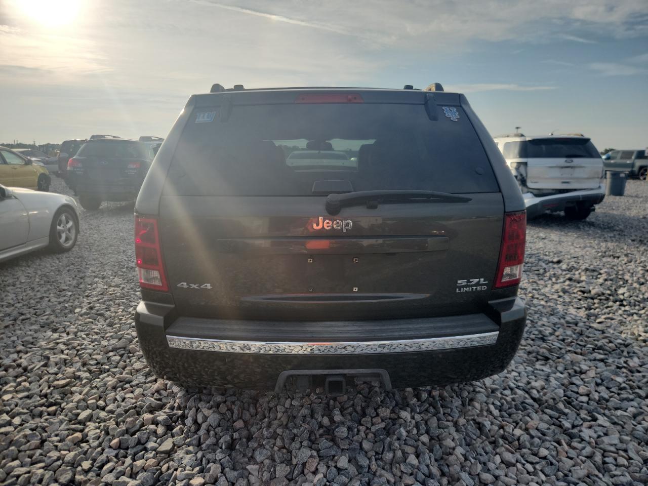 1j4hr58235c654101 1J4HR58235C654101 2005 Jeep Grand Cherokee Limited