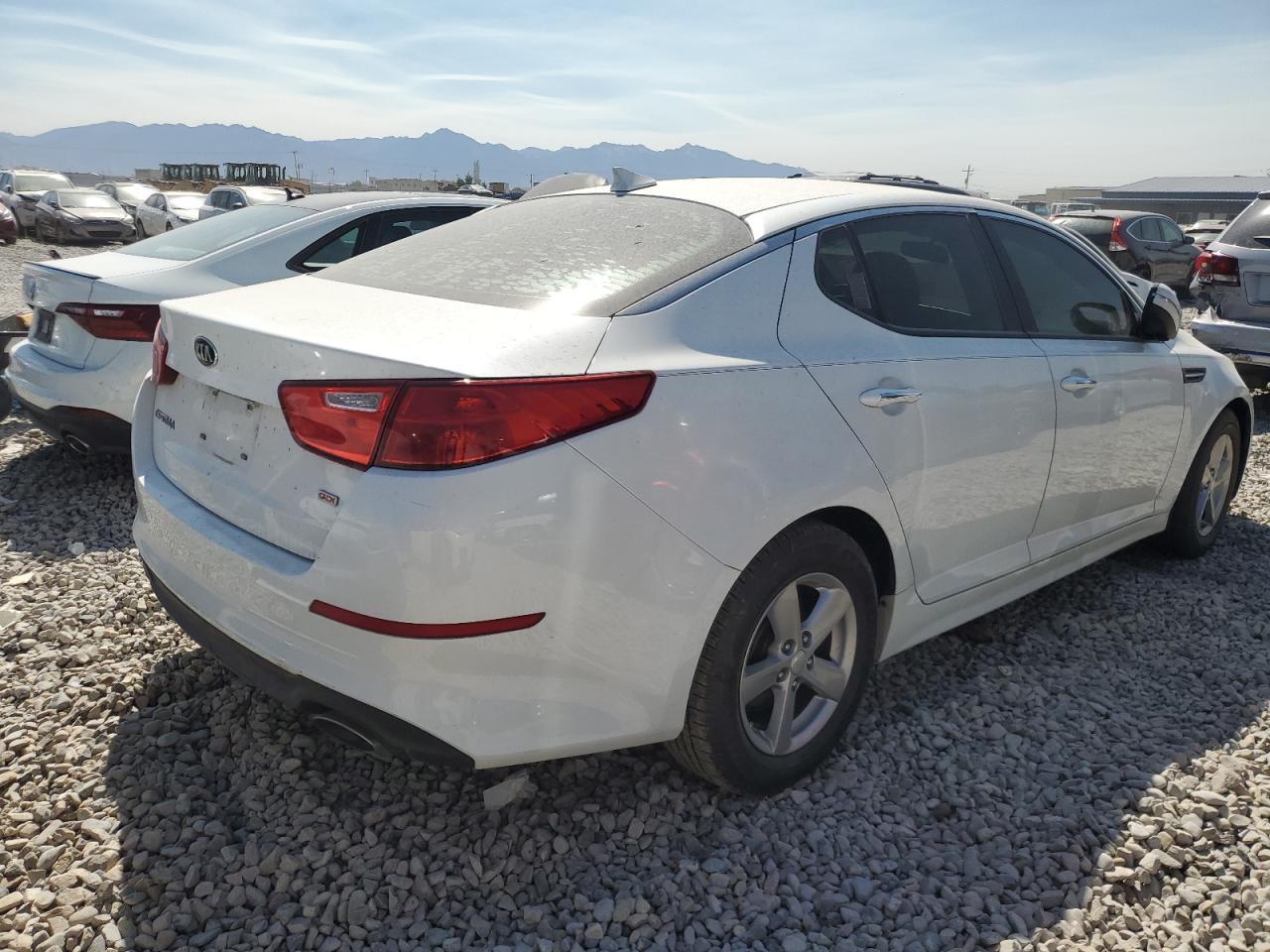 2015 Kia Optima Lx VIN: 5XXGM4A70FG410083 Lot: 65508185
