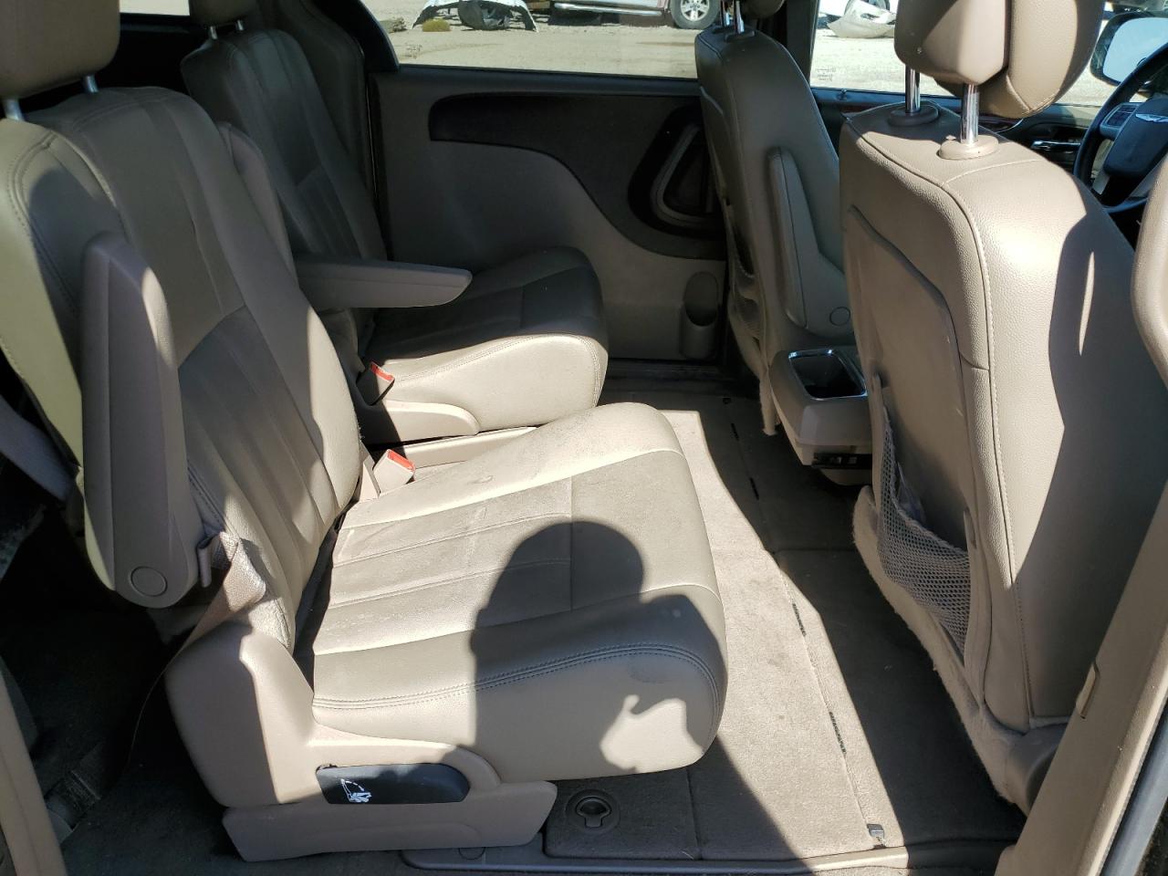 2016 Chrysler Town & Country Touring VIN: 2C4RC1BG0GR245153 Lot: 61218125