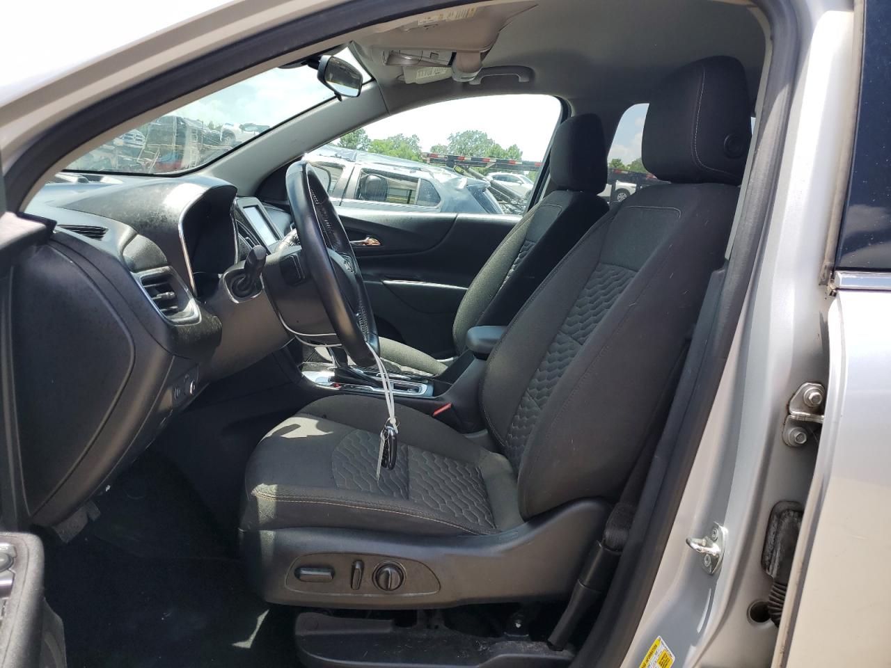 2018 Chevrolet Equinox Lt VIN: 2GNAXJEV6J6122064 Lot: 64793005