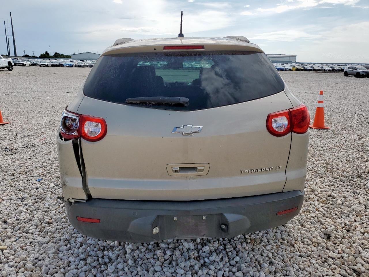 2011 Chevrolet Traverse Lt VIN: 1GNKRJED0BJ135595 Lot: 63830765