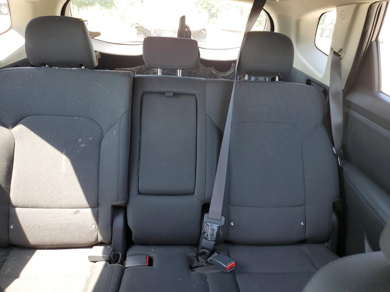 2015 Kia Rondo VIN: KNAHU8A32F7086956 Lot: 65825985