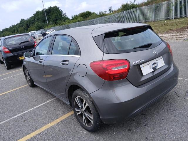 2017 MERCEDES BENZ A 180 D SE