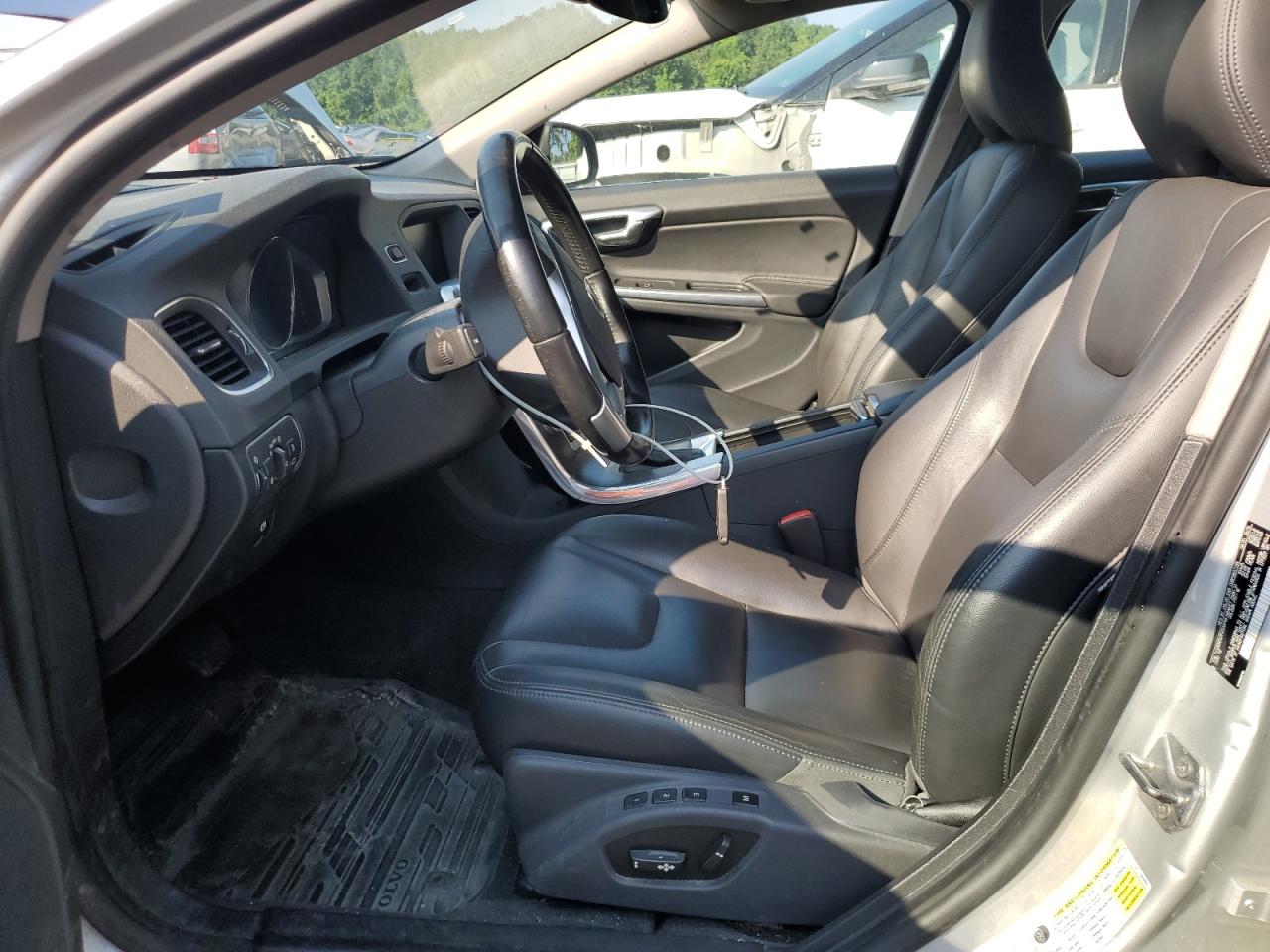 2015 Volvo S60 Premier VIN: YV126MFK7F2333746 Lot: 63005665
