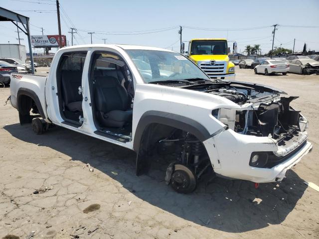  TOYOTA TACOMA 2022 Biały