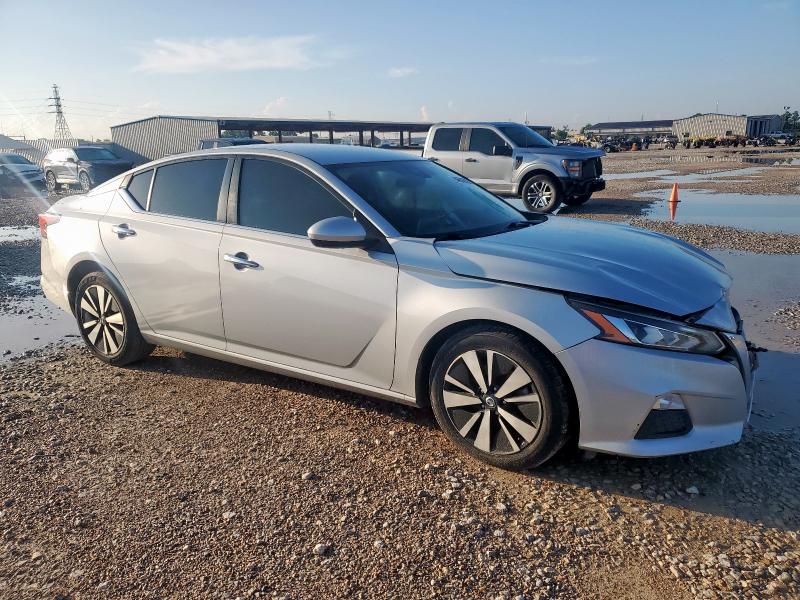  NISSAN ALTIMA 2022 Biały