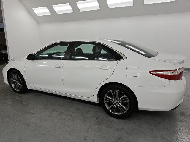  TOYOTA CAMRY 2017 Biały