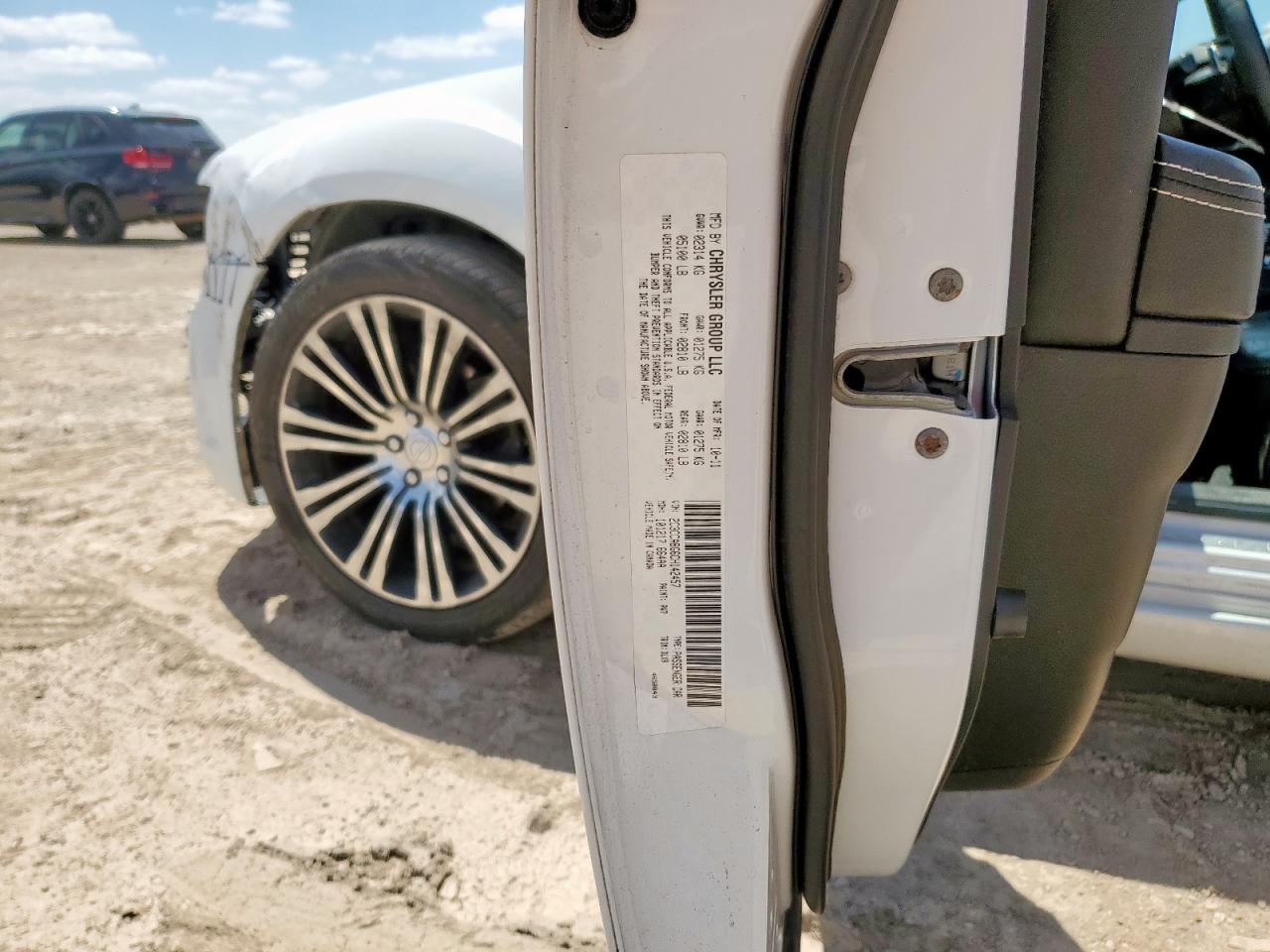 2012 Chrysler 300 S VIN: 2C3CCABG6CH142457 Lot: 66562285