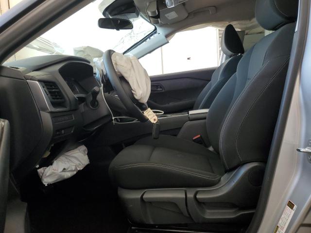  NISSAN ROGUE 2024 Srebrny