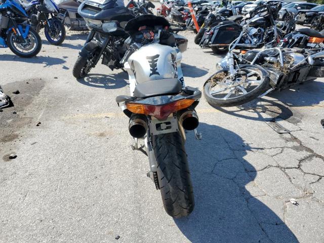 2004 HONDA VFR800   