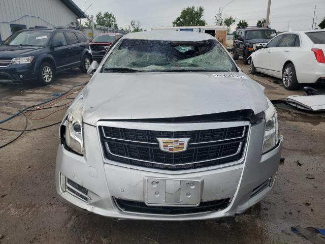  CADILLAC XTS 2017 Серебристый