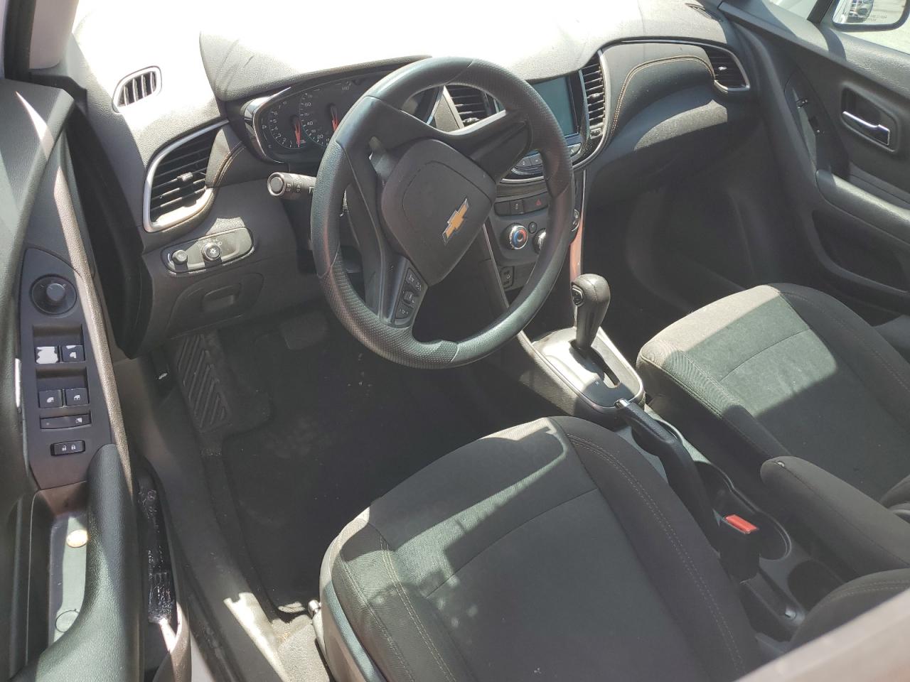 2018 Chevrolet Trax Ls VIN: 3GNCJKSB6JL317653 Lot: 65404775