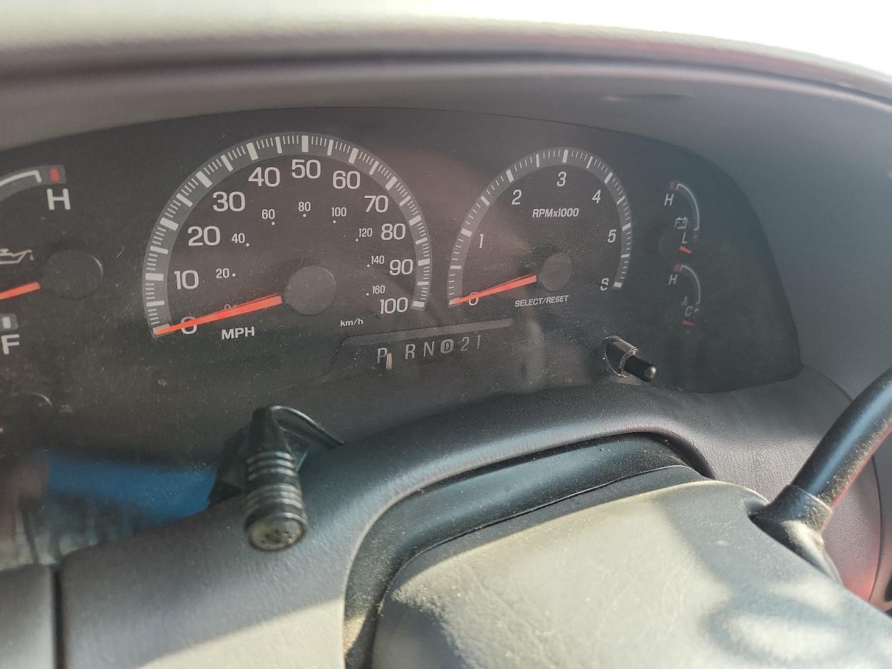 2002 Ford F150 VIN: 2FTRX08L62CA00310 Lot: 63556725